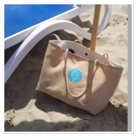 Resort Wear Handcrafted Destination Vegan Tote - Picture 5 of 8